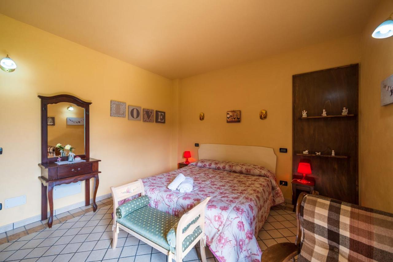 Agriturismo Due Ponti Chianni Exterior foto