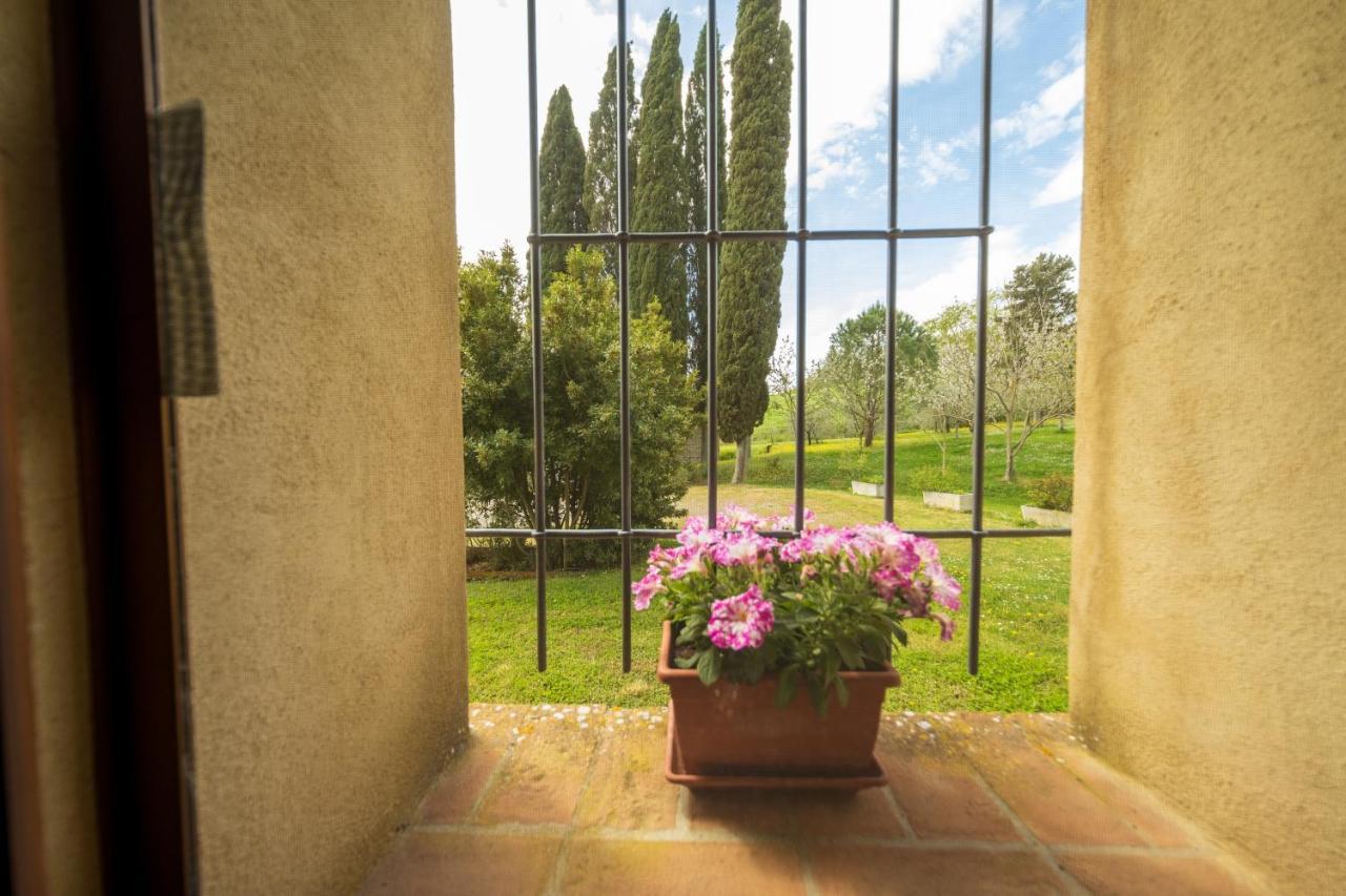 Agriturismo Due Ponti Chianni Exterior foto