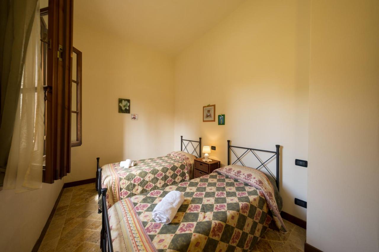 Agriturismo Due Ponti Chianni Exterior foto